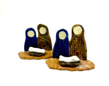 Load image into Gallery viewer, Flat One Piece Nativity
